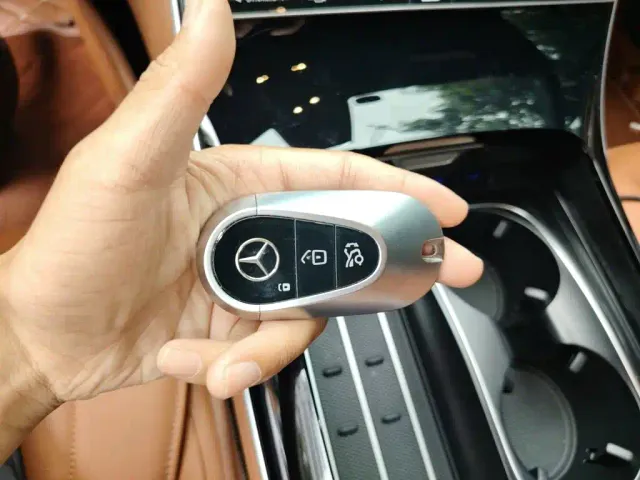 Mercedes-Benz S-Class — Фото автомобиля 11
