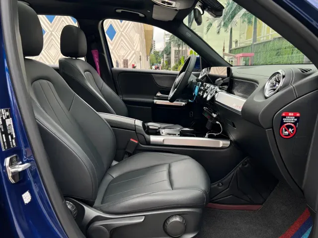 Mercedes-Benz GLB-Class — Фото автомобиля 12