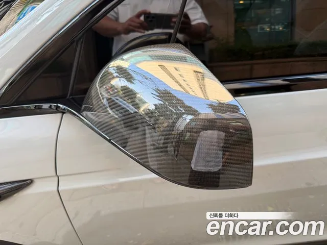 Tesla Model X — Фото автомобиля 14