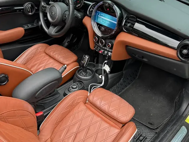 MINI Hatch — Фото автомобиля 12
