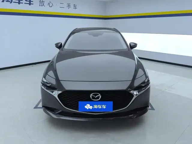 Mazda Axela — Фото автомобиля 2