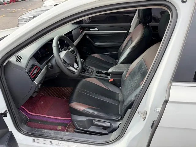Volkswagen Lavida 2023 280TSI DSG Starlight Comfort Edition — Фото автомобиля 4