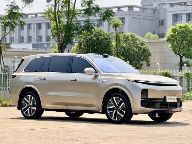 Li Auto L9 — Фото автомобиля 3