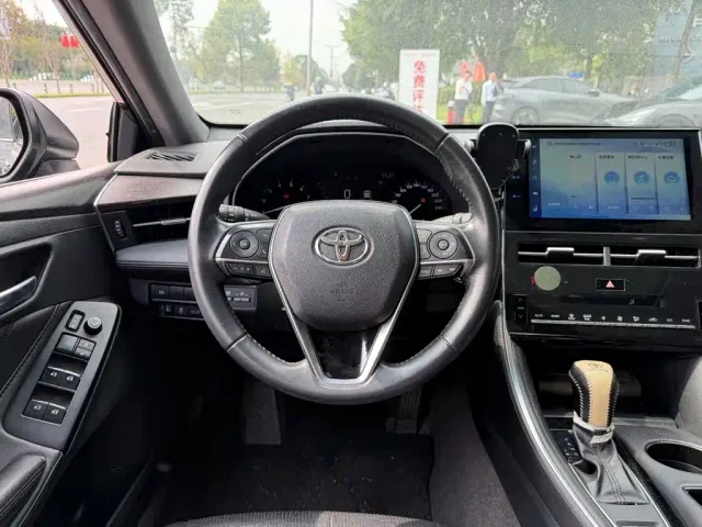 Toyota Avalon — Фото автомобиля 14
