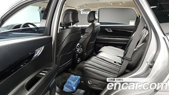 Genesis GV80 2.5T Бензин AWD — Фото автомобиля 10