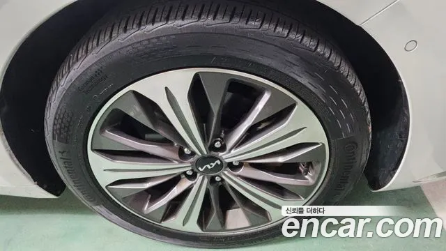 Kia K8 K8 Hybrid — Фото автомобиля 9