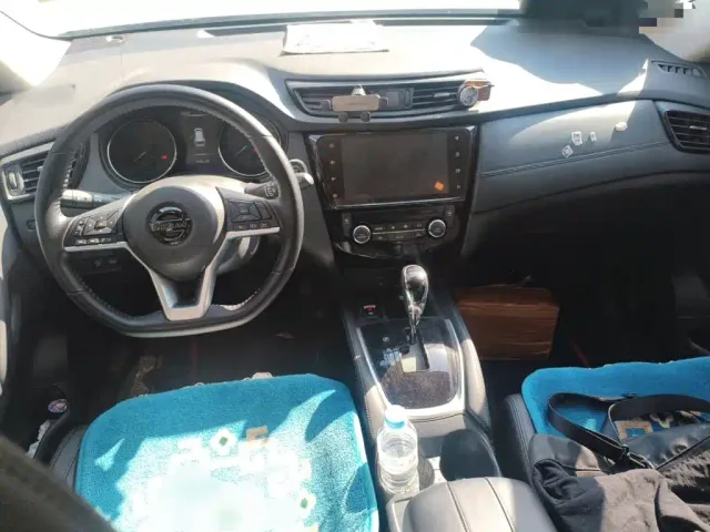 Nissan X-Trail — Фото автомобиля 10