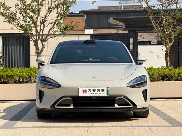 Xiaomi SU7 — Фото автомобиля 2