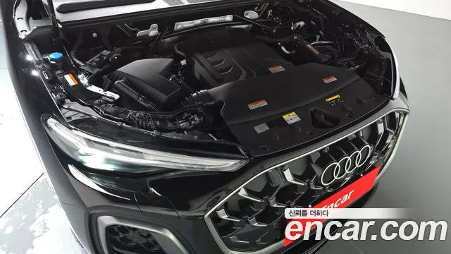 Audi Q5 40 TFSI quattro S Line — Фото автомобиля 6