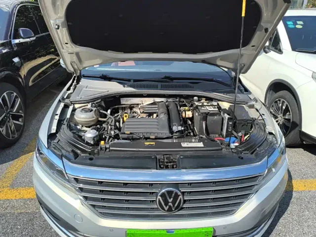 Volkswagen Lavida — Фото автомобиля 19