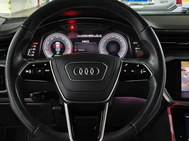 Audi A6L — Фото автомобиля 5
