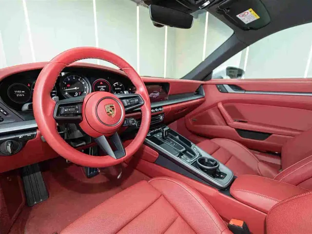 Porsche 911 — Фото автомобиля 14