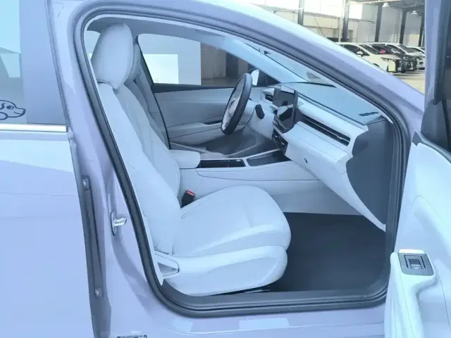 Volkswagen Lavida 2025 PRO 1.5T — Фото автомобиля 8