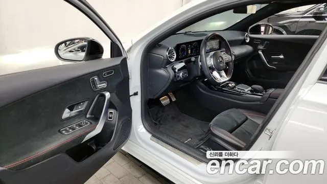 Mercedes-Benz A-Class — Фото автомобиля 10
