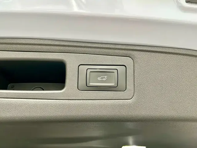 Jetour Shanhai Jetour Shanhai L7 PLUS 2025 Base Model 7-Seater — Фото автомобиля 24