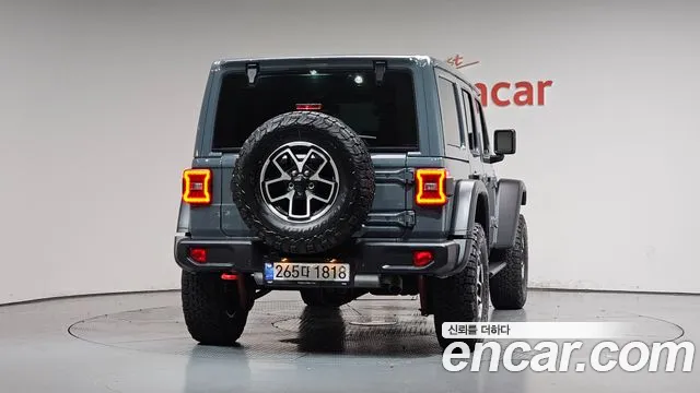 Jeep Wrangler JL — Фото автомобиля 3