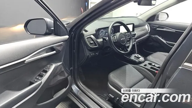 Kia Seltos New — Фото автомобиля 15