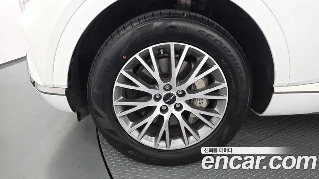 Genesis GV80 2.5T Бензин 2WD — Фото автомобиля 5