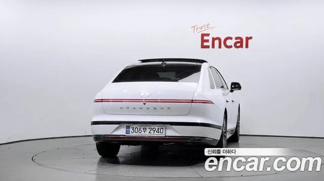 Hyundai Grandeur GN7 — Фото автомобиля 4
