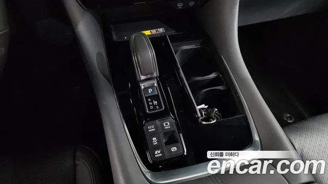 Toyota Alphard — Фото автомобиля 6