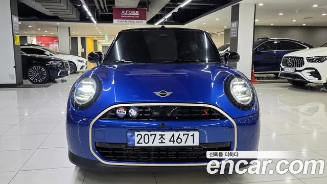 Mini Cooper Convertible — Фото автомобиля 2