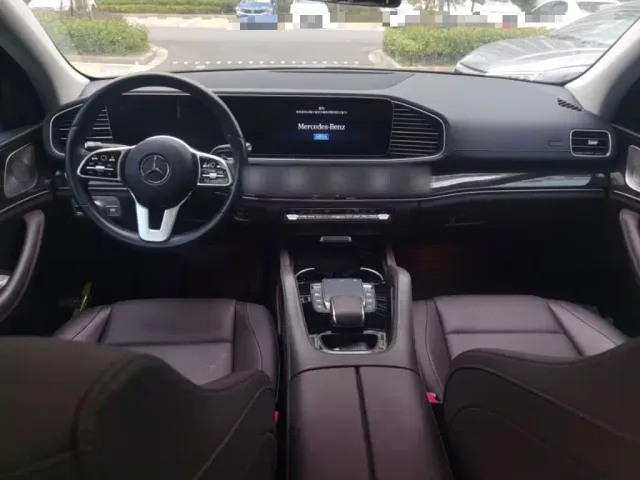 Mercedes-Benz GLE-Class — Фото автомобиля 10