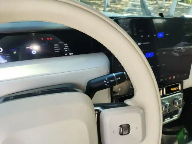 iCAR V23 — Фото автомобиля 13