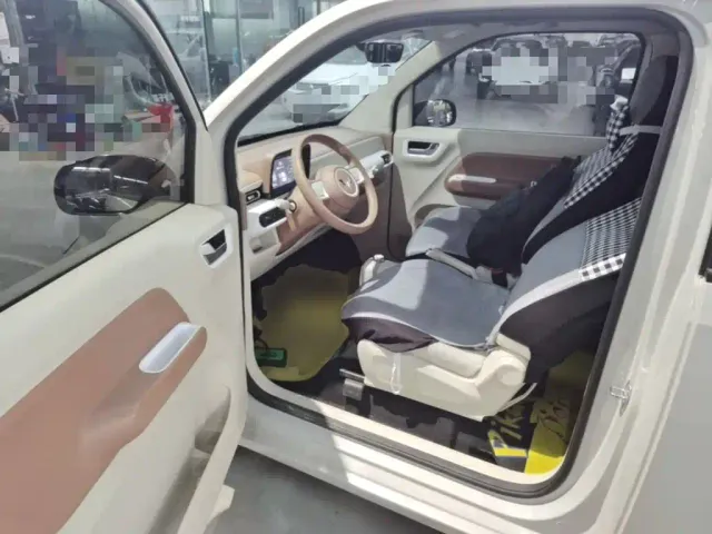 Wuling Hongguang Mini EV — Фото автомобиля 15