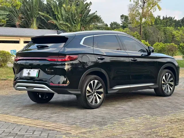 BYD Song PLUS — Фото автомобиля 6
