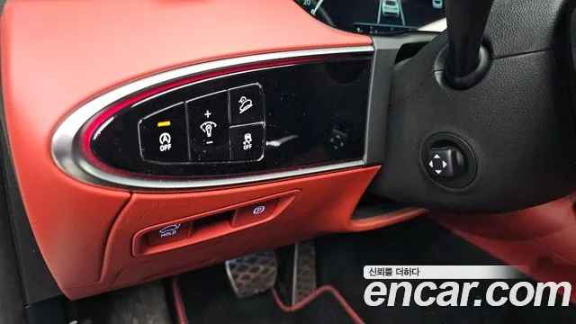 Genesis GV70 — Фото автомобиля 12