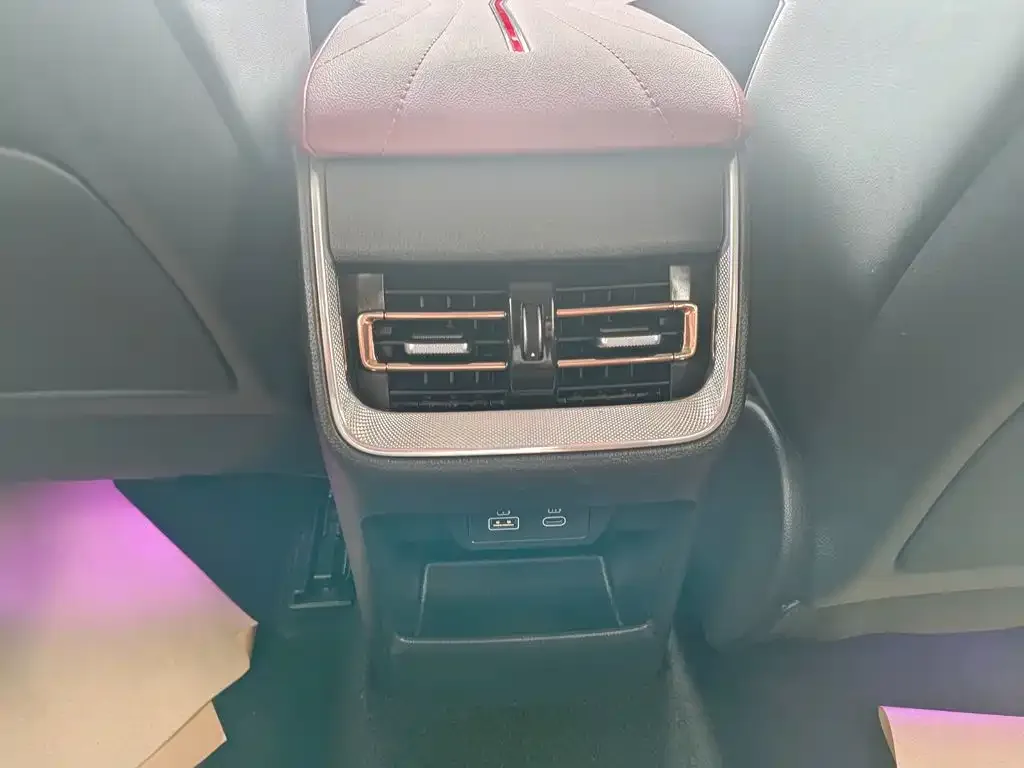 Hongqi Hongqi H5 2023 1.5T DCT Smart Connect Flag Rhythm — Фото автомобиля 9