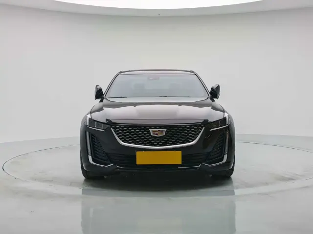Cadillac CT5 — Фото автомобиля 2