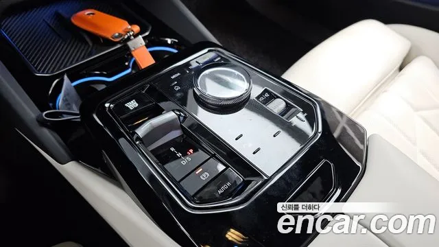 BMW 5 Series G60 — Фото автомобиля 9