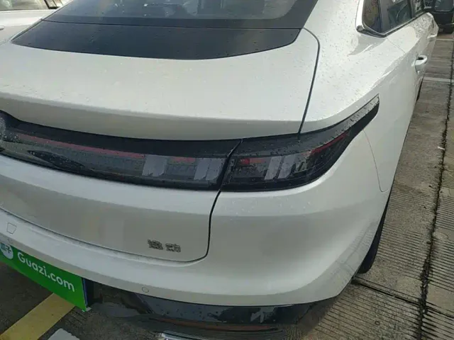 Changan Eado — Фото автомобиля 7