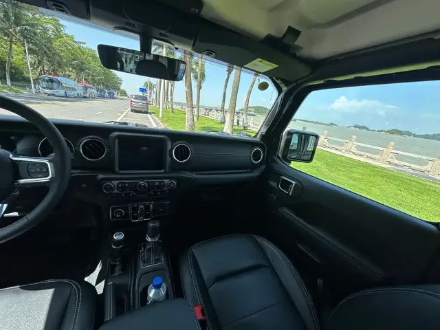 Jeep Gladiator — Фото автомобиля 23