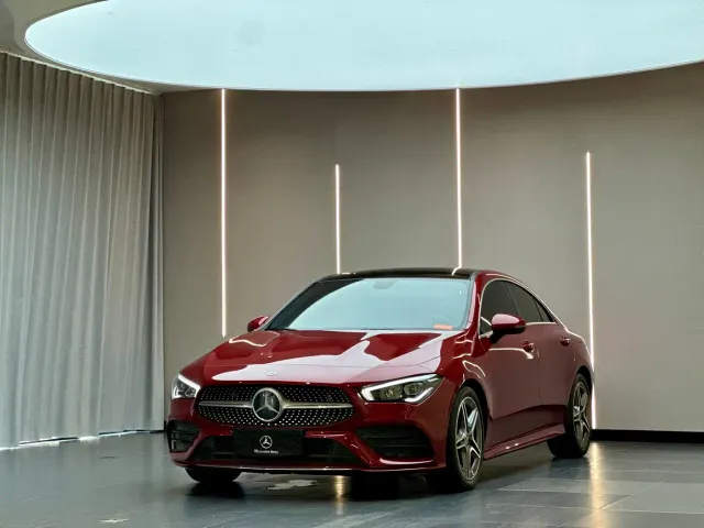 Фотография автомобиля — Mercedes-Benz CLA-Class