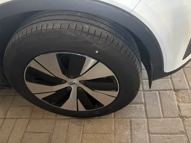 Volvo XC40 — Фото автомобиля 10