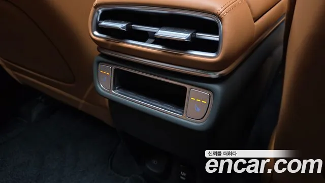 Genesis GV80 — Фото автомобиля 17