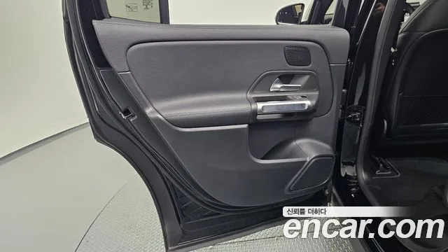 Mercedes-Benz EQB X243 — Фото автомобиля 25