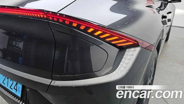 Kia EV6 — Фото автомобиля 23