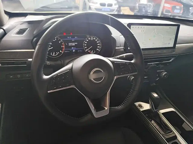 Nissan Teana — Фото автомобиля 10