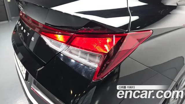 Hyundai Avante CN7 — Фото автомобиля 22
