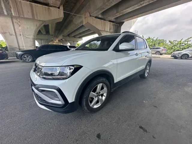 Фотография автомобиля — Volkswagen T-Cross