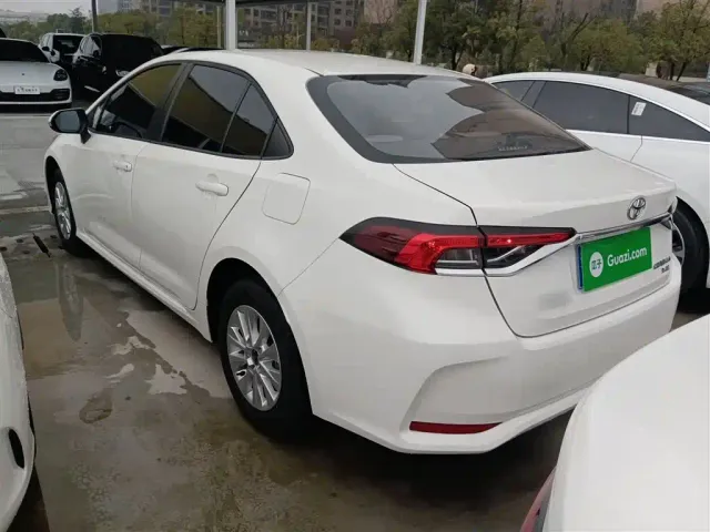 Toyota Corolla — Фото автомобиля 4
