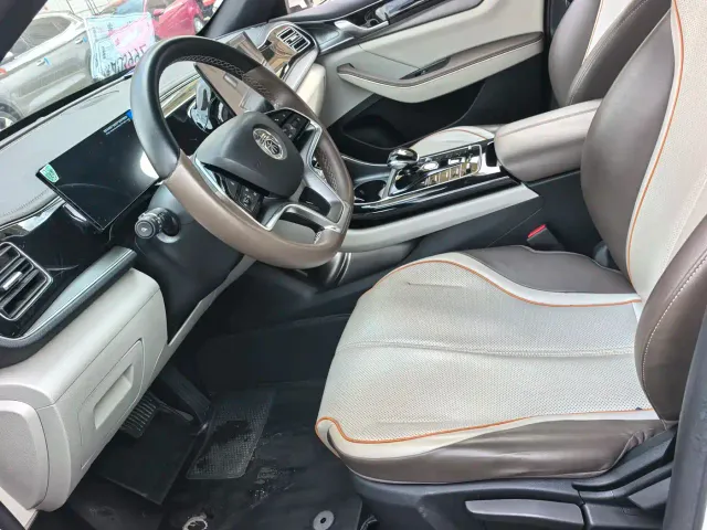 BYD Qin PLUS — Фото автомобиля 10