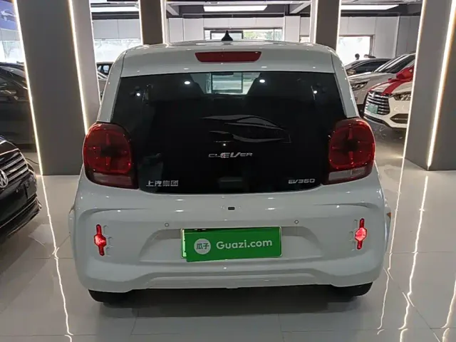Roewe Clever — Фото автомобиля 5