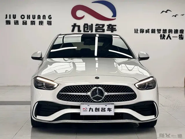 Mercedes-Benz C-Class — Фото автомобиля 2