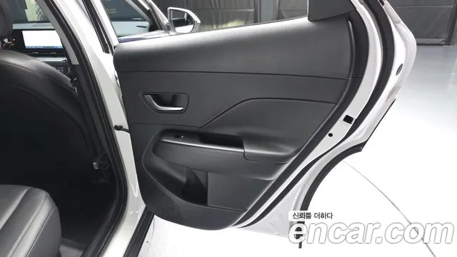Hyundai Kona SX2 — Фото автомобиля 13