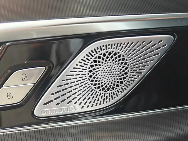 Hongqi H6 — Фото автомобиля 9
