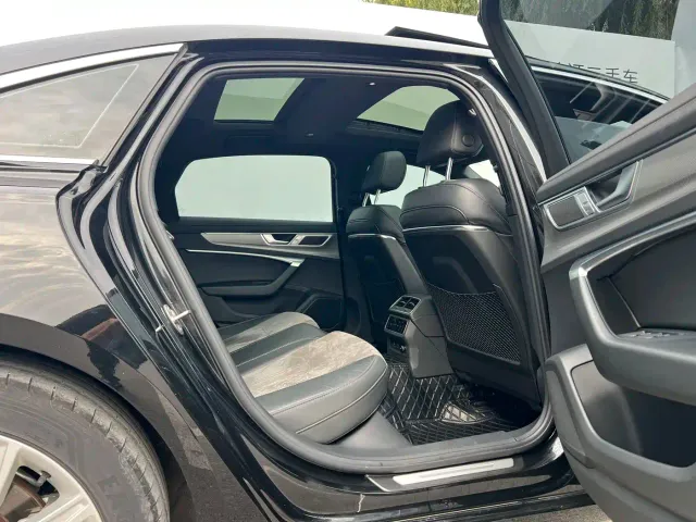 Audi A6L — Фото автомобиля 10